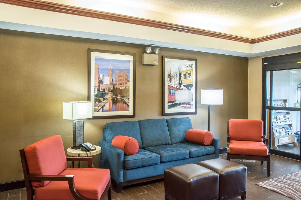 לורנסבורג Comfort Inn & Suites מראה חיצוני תמונה