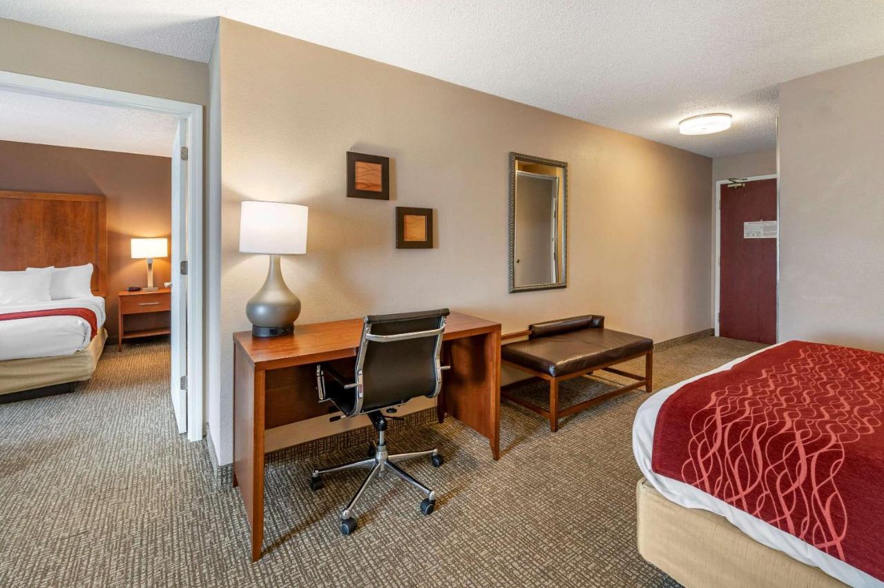 לורנסבורג Comfort Inn & Suites מראה חיצוני תמונה