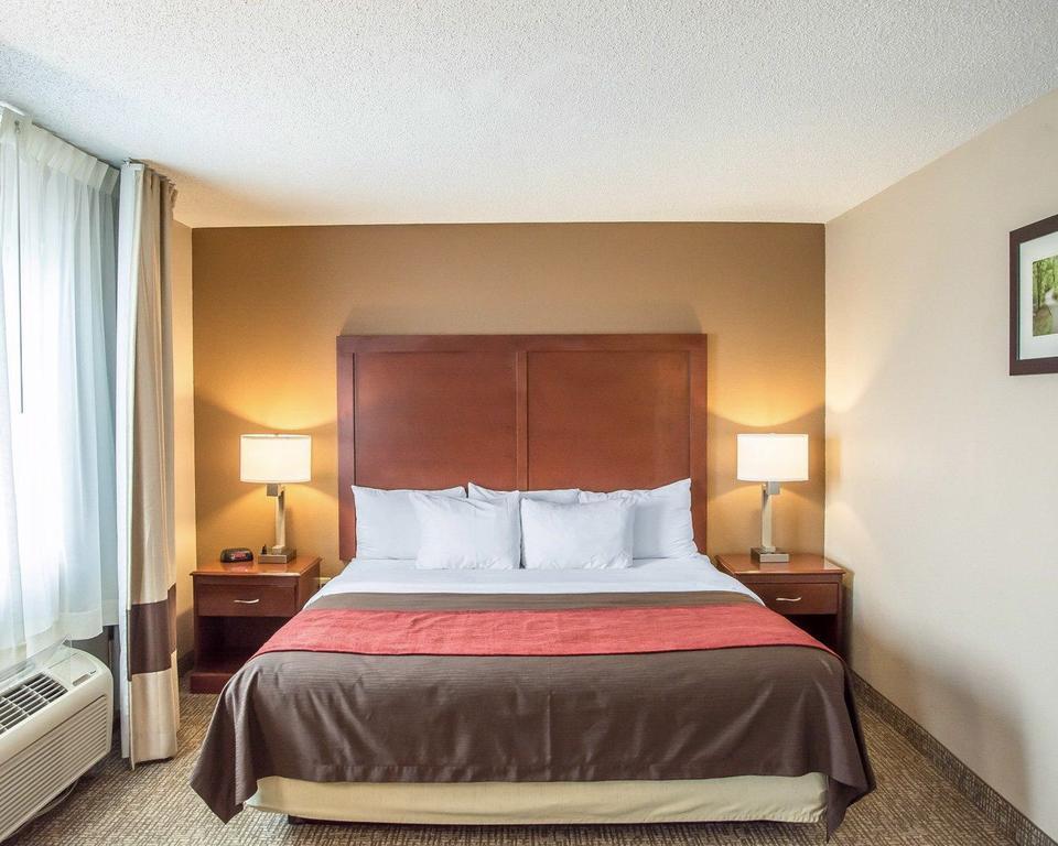 לורנסבורג Comfort Inn & Suites מראה חיצוני תמונה