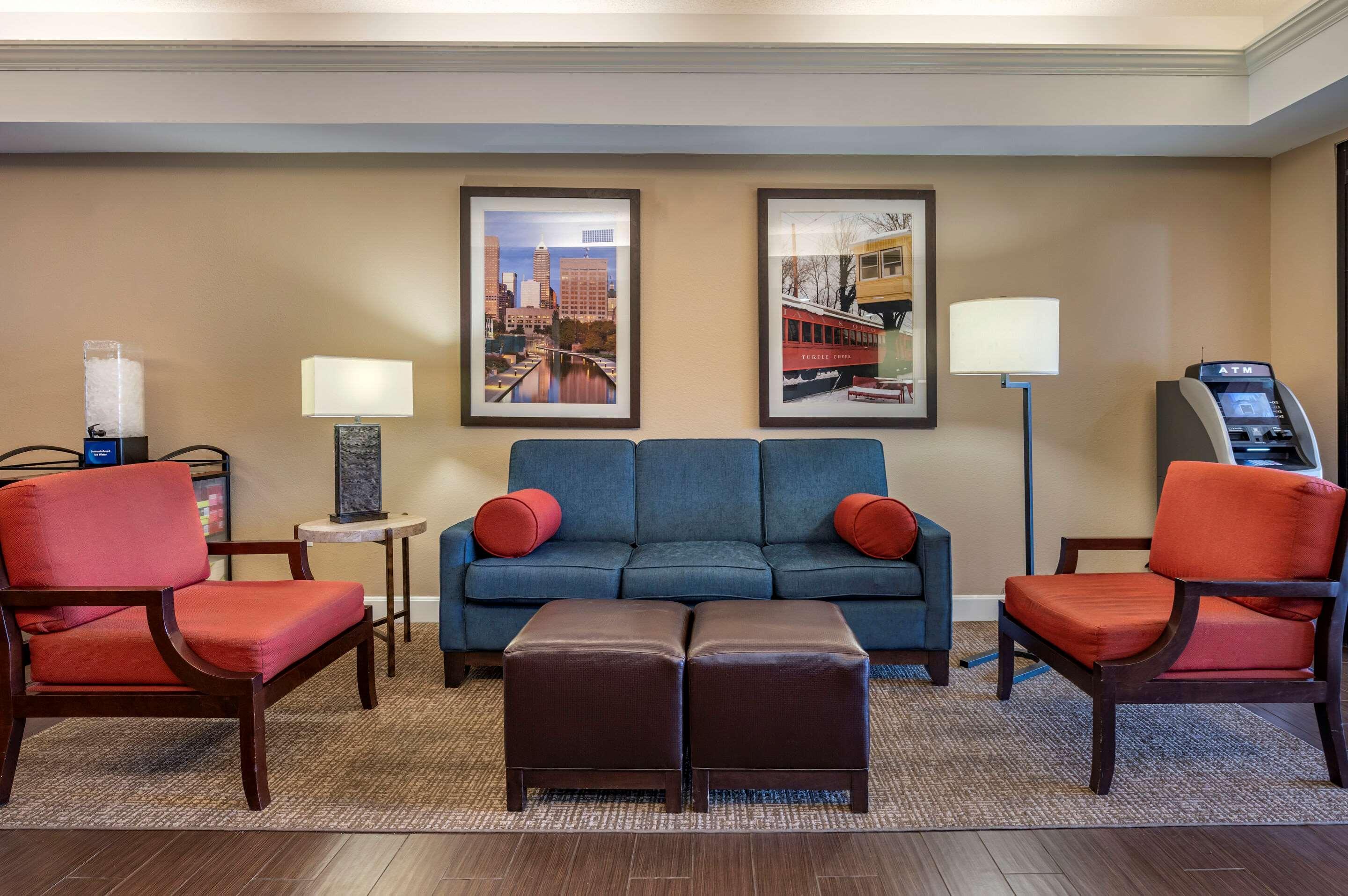 לורנסבורג Comfort Inn & Suites מראה חיצוני תמונה