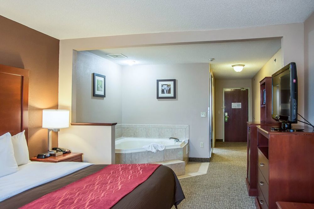 לורנסבורג Comfort Inn & Suites מראה חיצוני תמונה